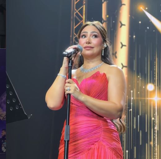 الفنانة بوسي